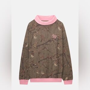 DAIRY BOY Diana Rollneck in Evergreen Camo (size: M/L)